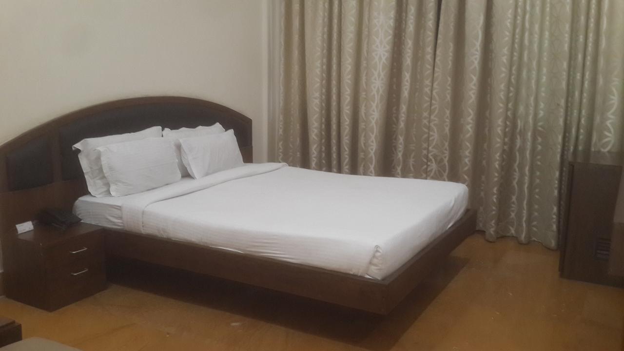 Hotel Heritage Embassy Rāipur Esterno foto